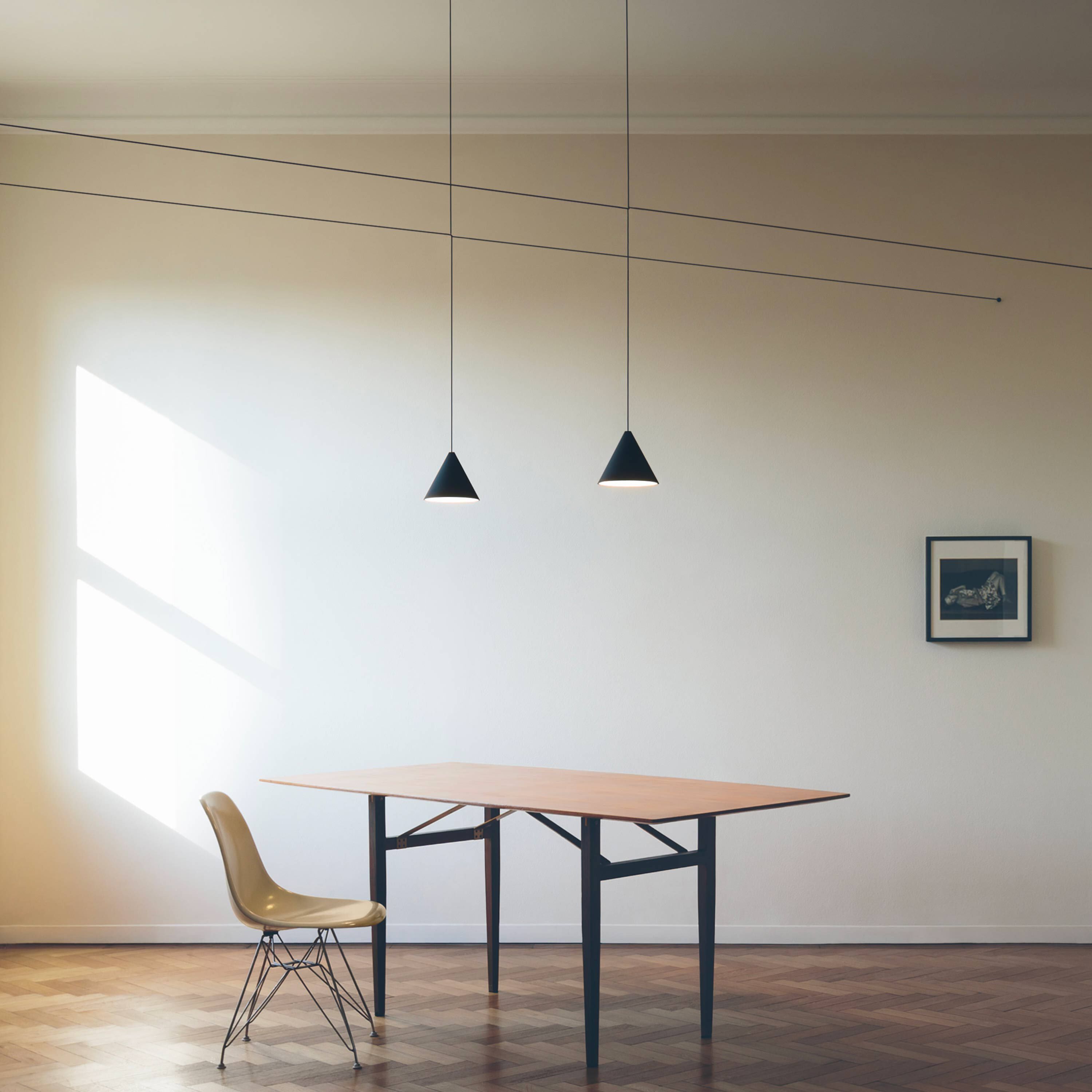 ak　flos ペンダントライト String Light Cone Pendant Lamp | Flos USA